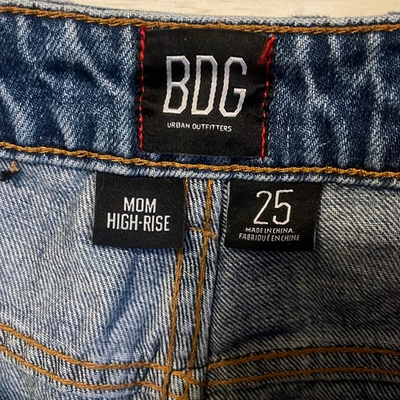 Women’s Jeans - Picture 3 of 3